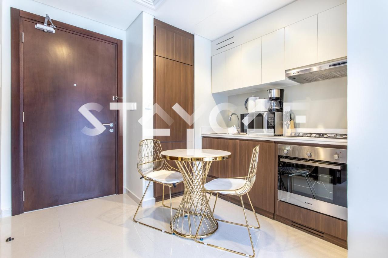 Vera By Damac Elegant Stay Near Downtown, Business Bay - Staycae Dubai Bagian luar foto