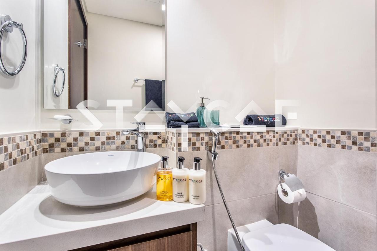 Vera By Damac Elegant Stay Near Downtown, Business Bay - Staycae Dubai Bagian luar foto